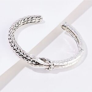 JAI Sterling Silver Crane Hammered Cuff